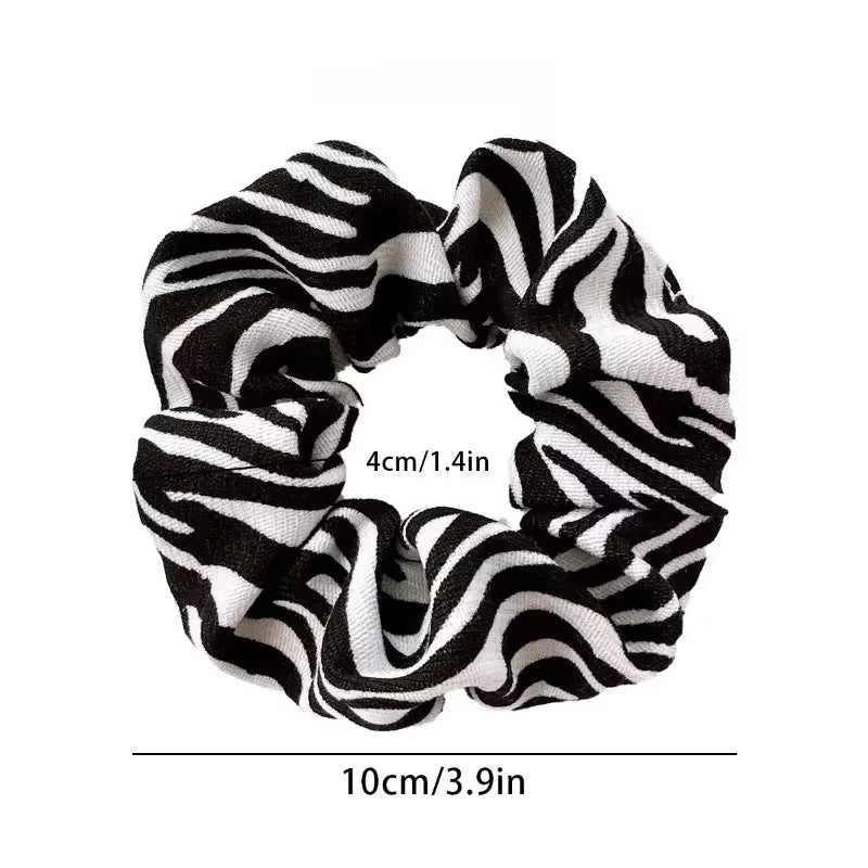 Set van 5 scrunchies met dierenprints