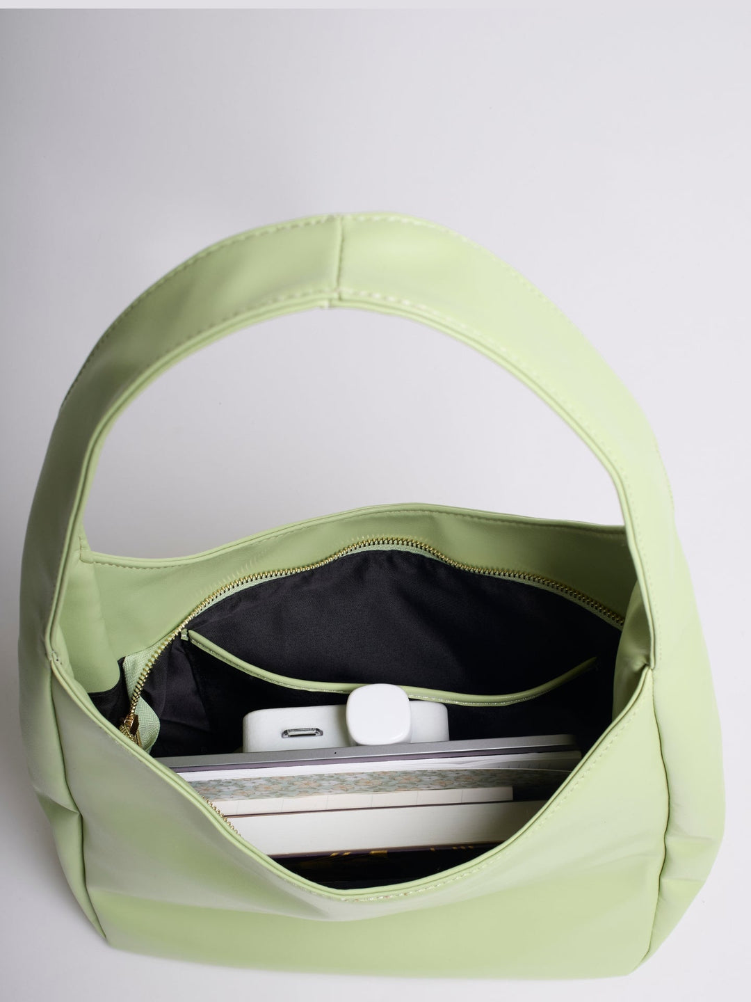 Minimalistisch vegan leer hobo schoudertas