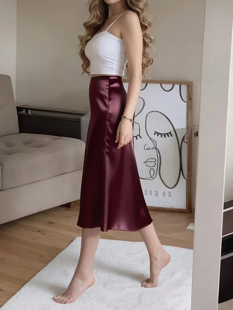 Satijnen rok met hoge split