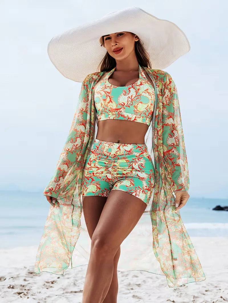 Cover-up met halternek en shorts