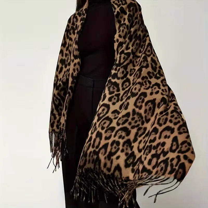 Winter sjaal met luipaardprint