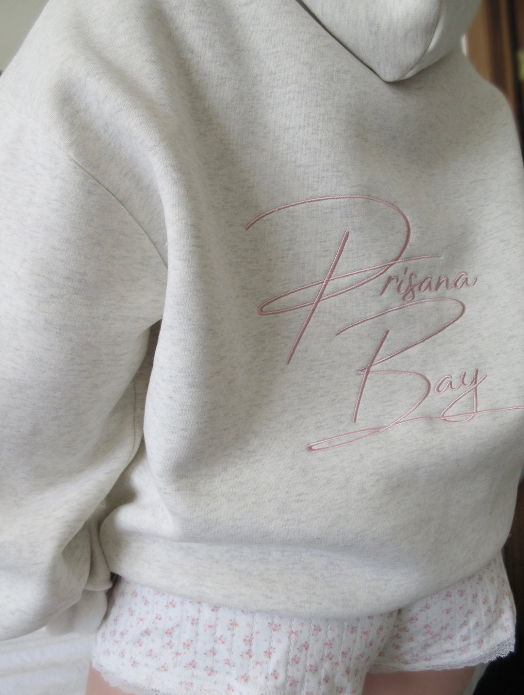 Yvonne - Oversized hoodie met strik