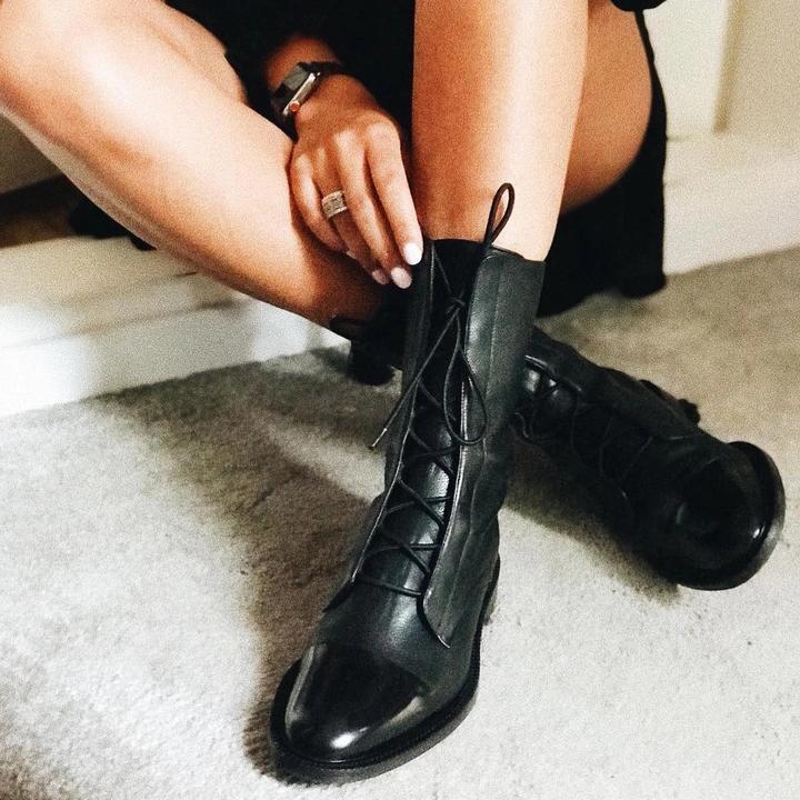 Sophia | Elegante Veter Enkellaarzen