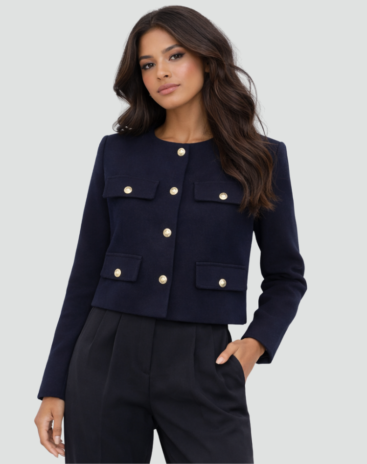 Korte Blazer Met Gouden Knopen En Klepzakken Voor Dames