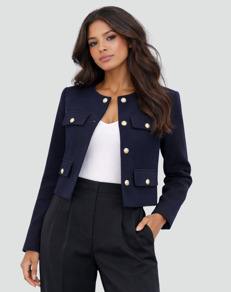 Korte Blazer Met Gouden Knopen En Klepzakken Voor Dames