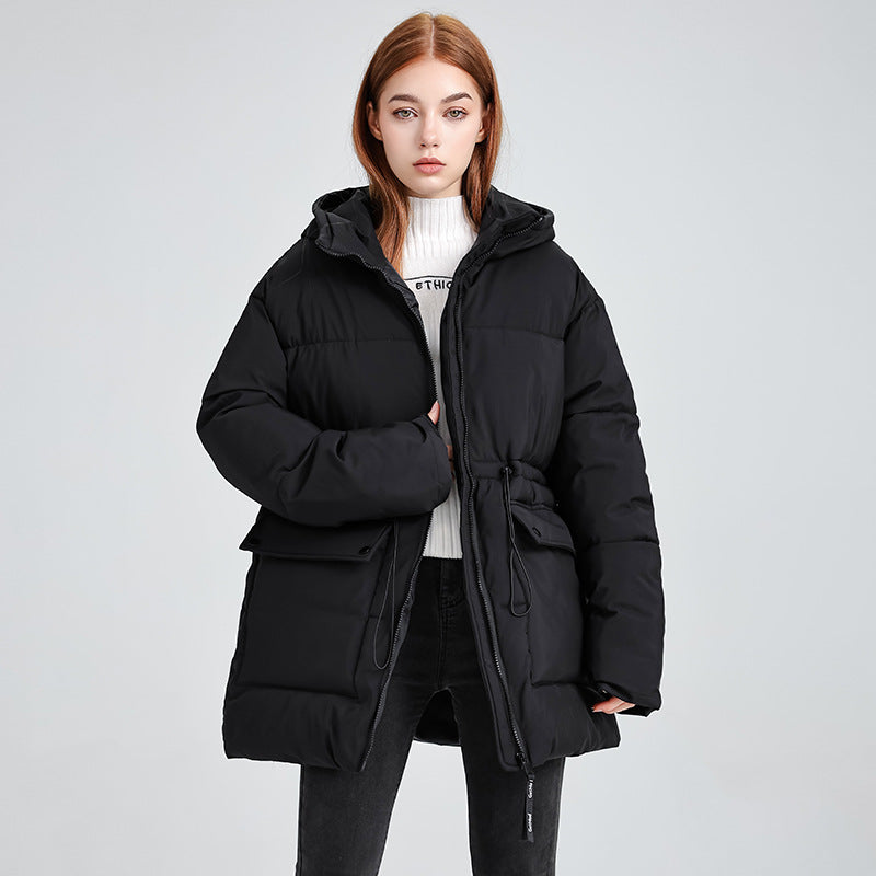 Dames middellange thermoparka met taillering tunnelkoord en capuchon