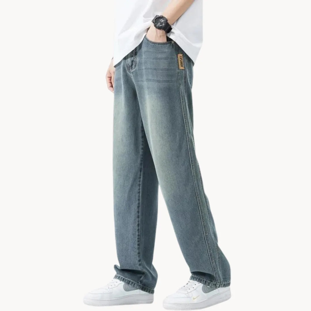 Relaxed fit  heren jeans met lichte wassing
