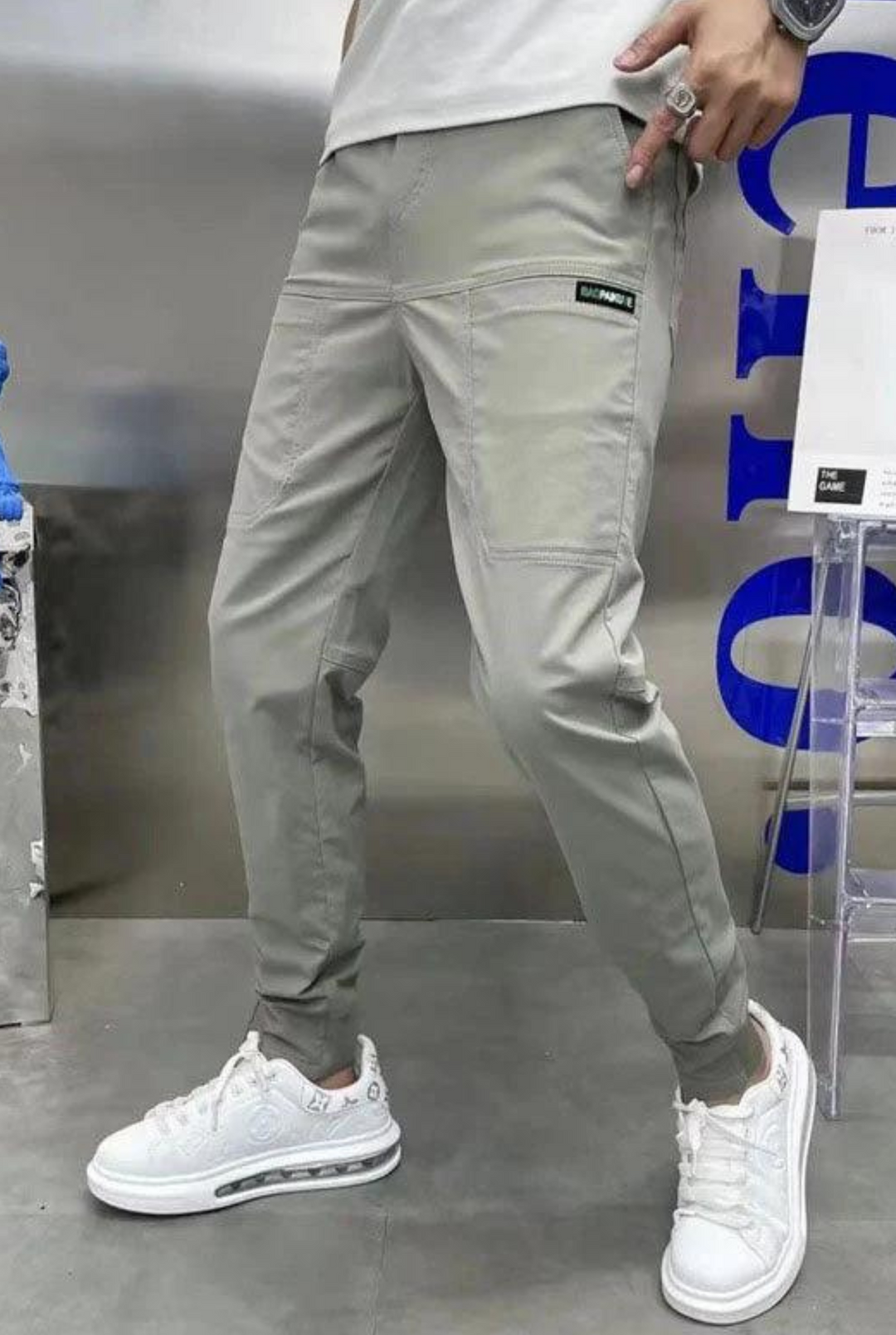 Slim fit chino met elastische boorden