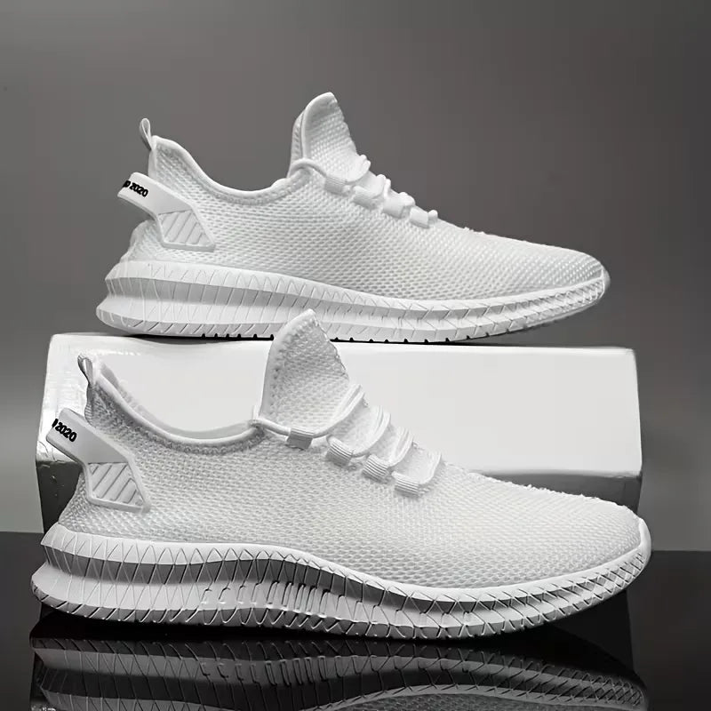 Sneakers met ademend mesh materiaal en rubberen zool