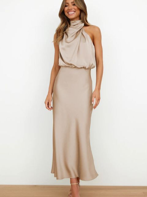 Dames maxi cocktailjurk met halternek en elegante avondlook