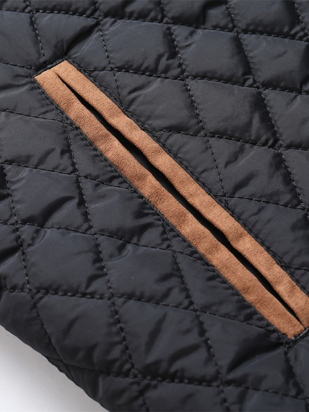 Alden | Gequilt Jack met Staande Kraag