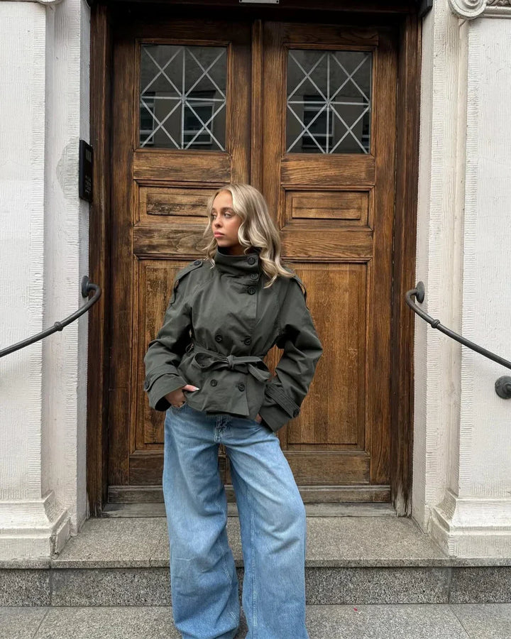 Veerle | Geknoopte High-Neck Poised Trench Coat