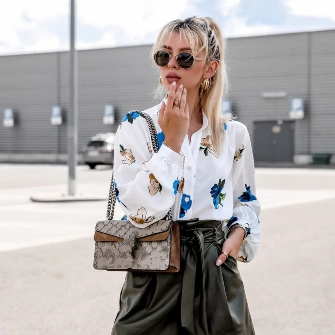 Emma | elegante gebloemde damesblouse met omslagkraag