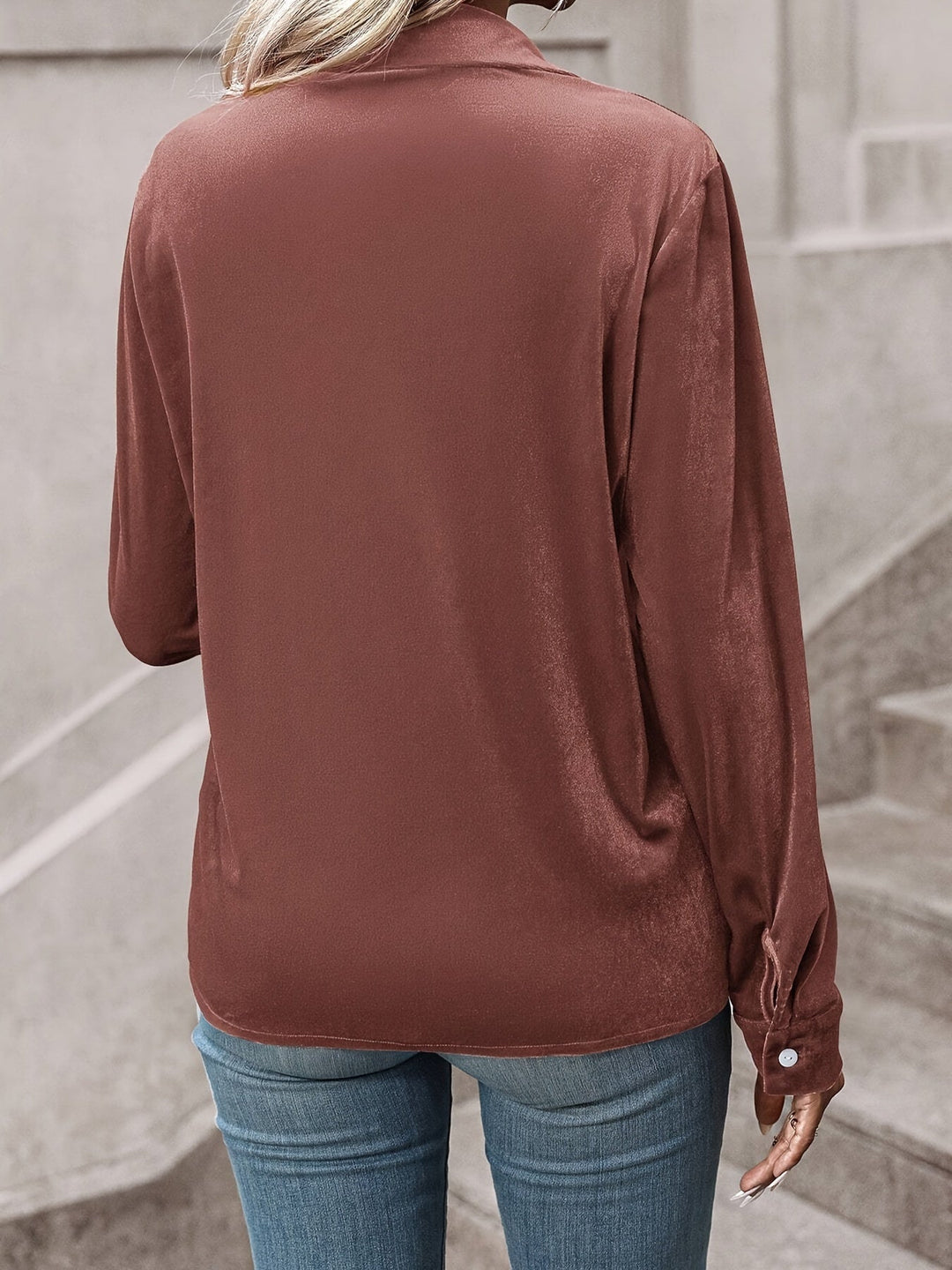 Femke | Blouse met dubbele zakken en knoopsluiting
