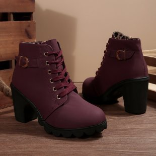 Dames Veterlaarzen met Metalen Gesp en Chunky Zool