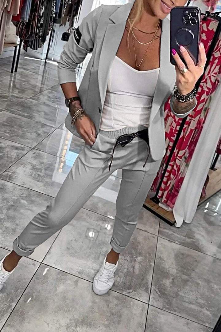 Comfortabele Vrouwen Set met Blazer en Slim Fit Broek
