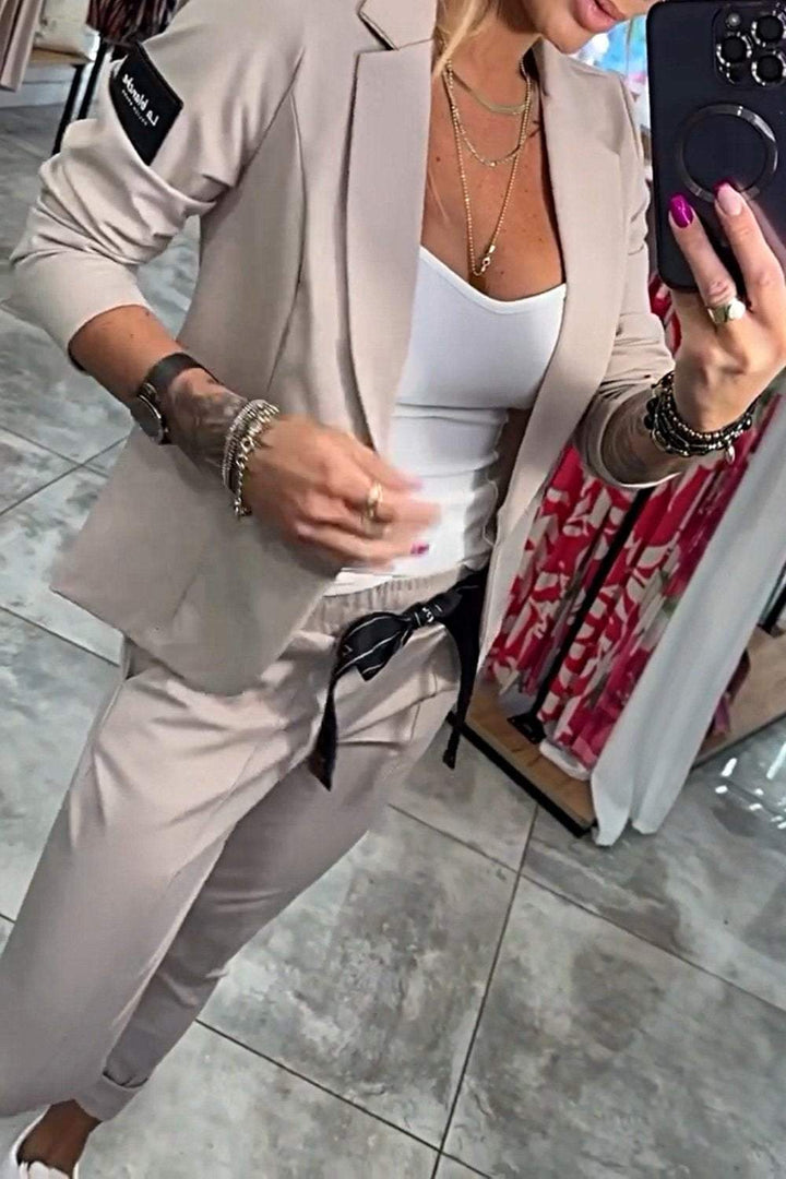 Comfortabele Vrouwen Set met Blazer en Slim Fit Broek