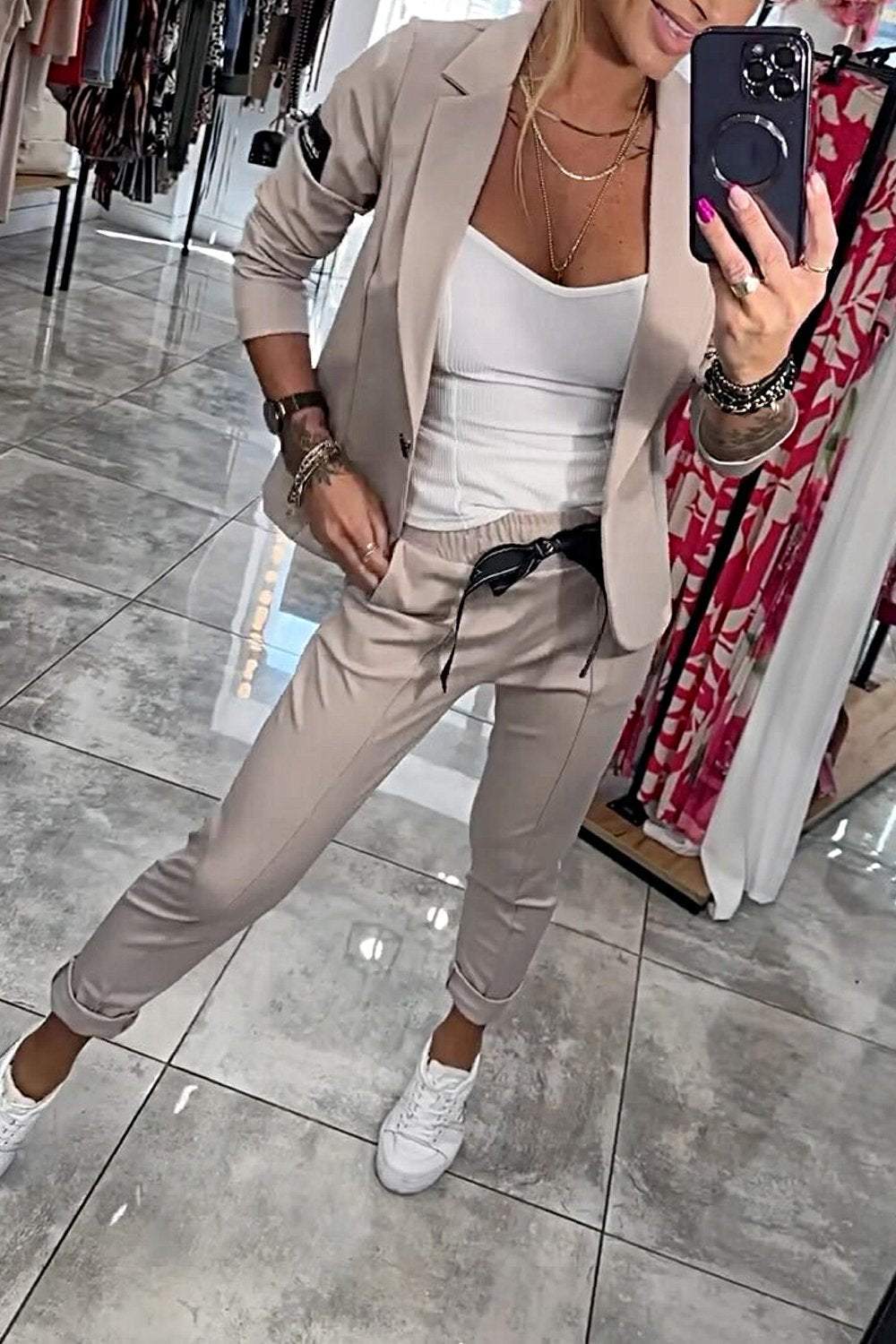 Comfortabele Vrouwen Set met Blazer en Slim Fit Broek