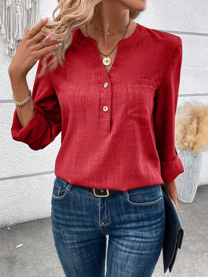 Lara | Gehaakte halsknoop blouse met lange mouwen