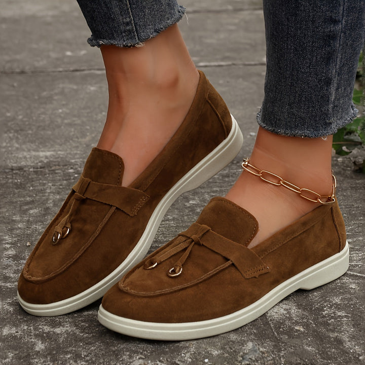 Mila | Vrouwelijke tassel loafer met ijzeren ring en decoratie