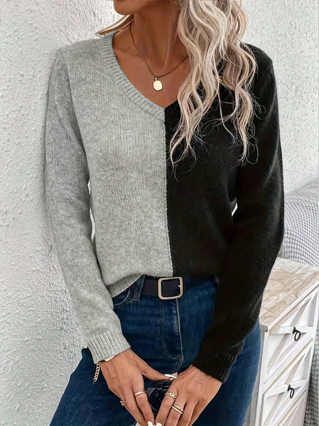 Noa | Elegante V-hals trui met lange mouwen